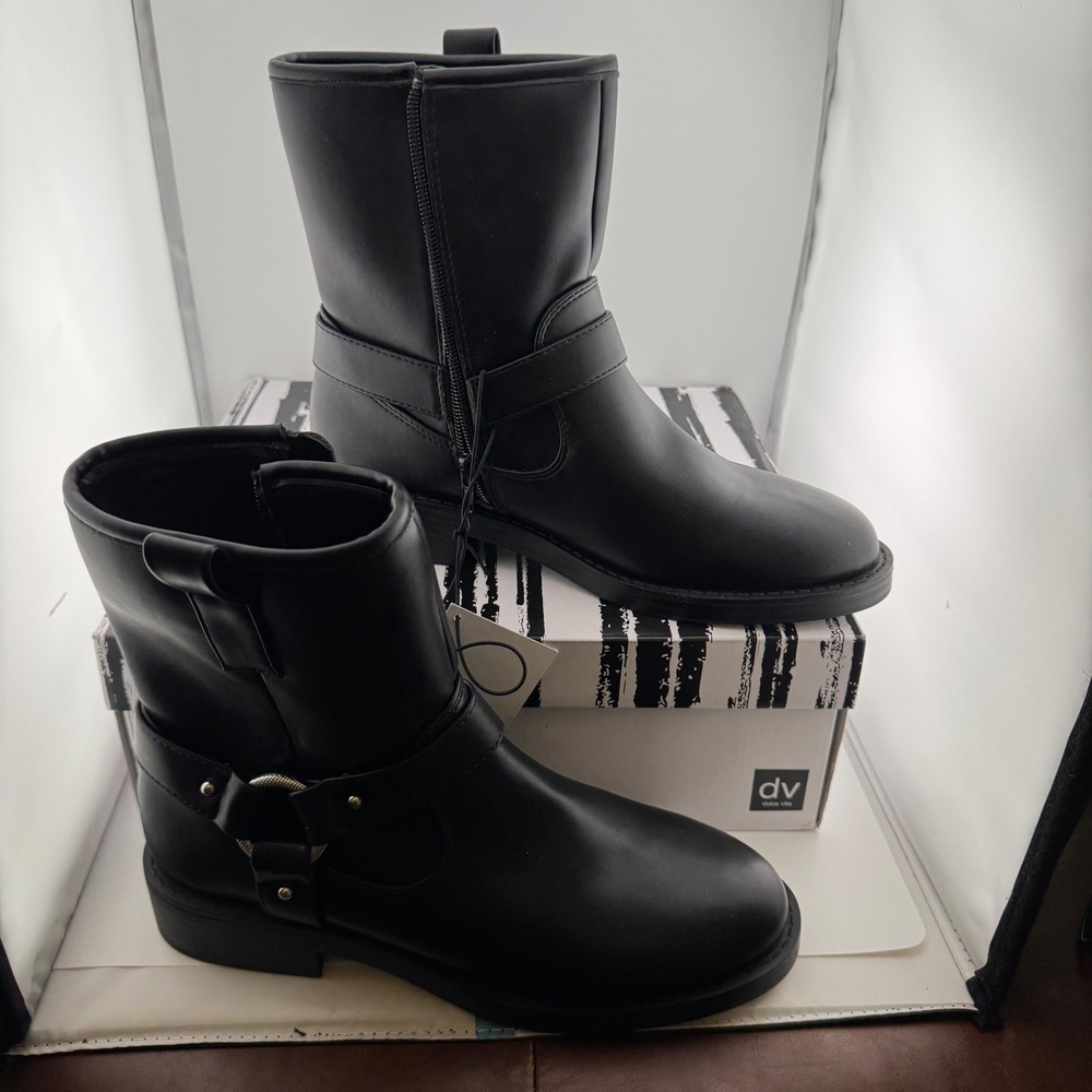 DV Dolce Vita Moto Boots Women Size 8 Black NWT Harness Strap Biker Booties